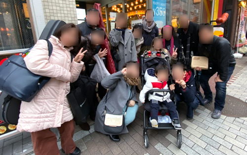 和楽器クリスマス会 サンタが街にやってくる 集合写真