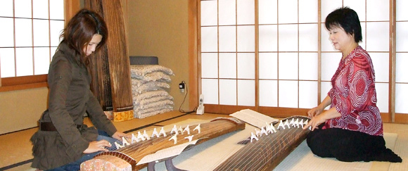 埼玉県さいたま市で和楽器を習える教室「佐藤操明圓生田流 琴・三味線教室」《邦楽wiki｜ほうがくのわ》